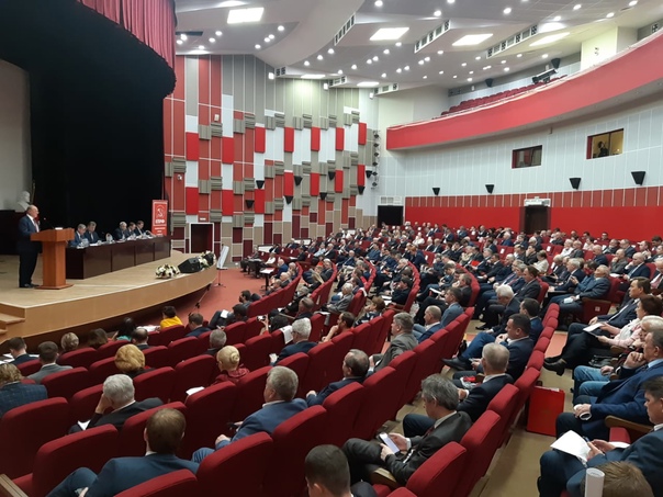 Сегодня в Подмосковье прошло совещание руководителей партийных делегаций регионов, а после этого — последний пленум Центрального комитета КПРФ этого созыва. 