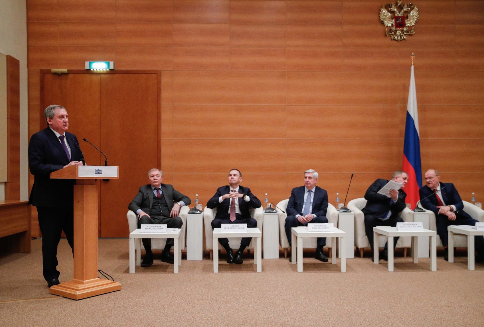 Сегодня в преддверии «правительственного часа» состоялась встреча депутатов фракции КПРФ с министром энергетики России Николаем Шульгиновым. 