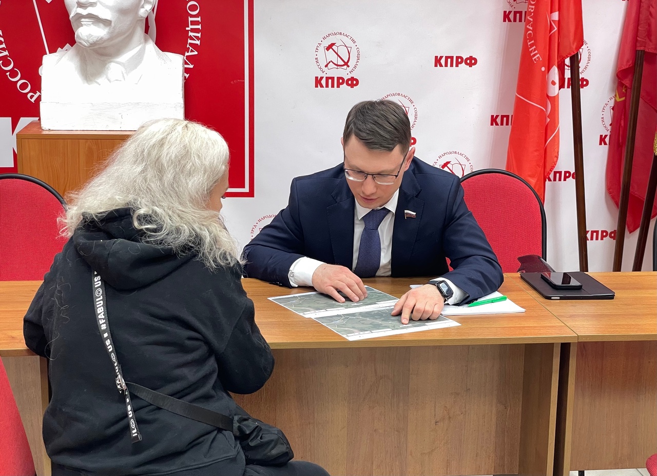 В рамках региональной недели провел прием граждан в Казани и в Набережных Челнах.