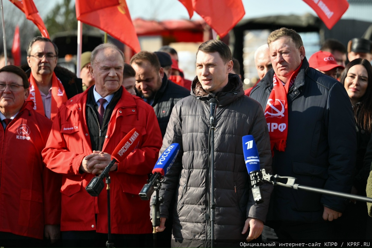 151-й гуманитарный конвой КПРФ отправлен в Новороссию и приграничные регионы
