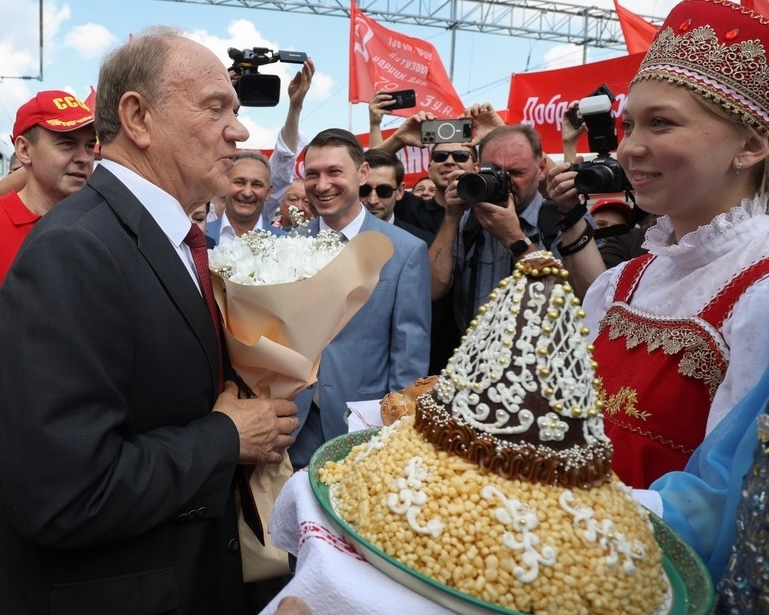 Лидер КПРФ Геннадий Зюганов с рабочим визитом посетил Республику Татарстан