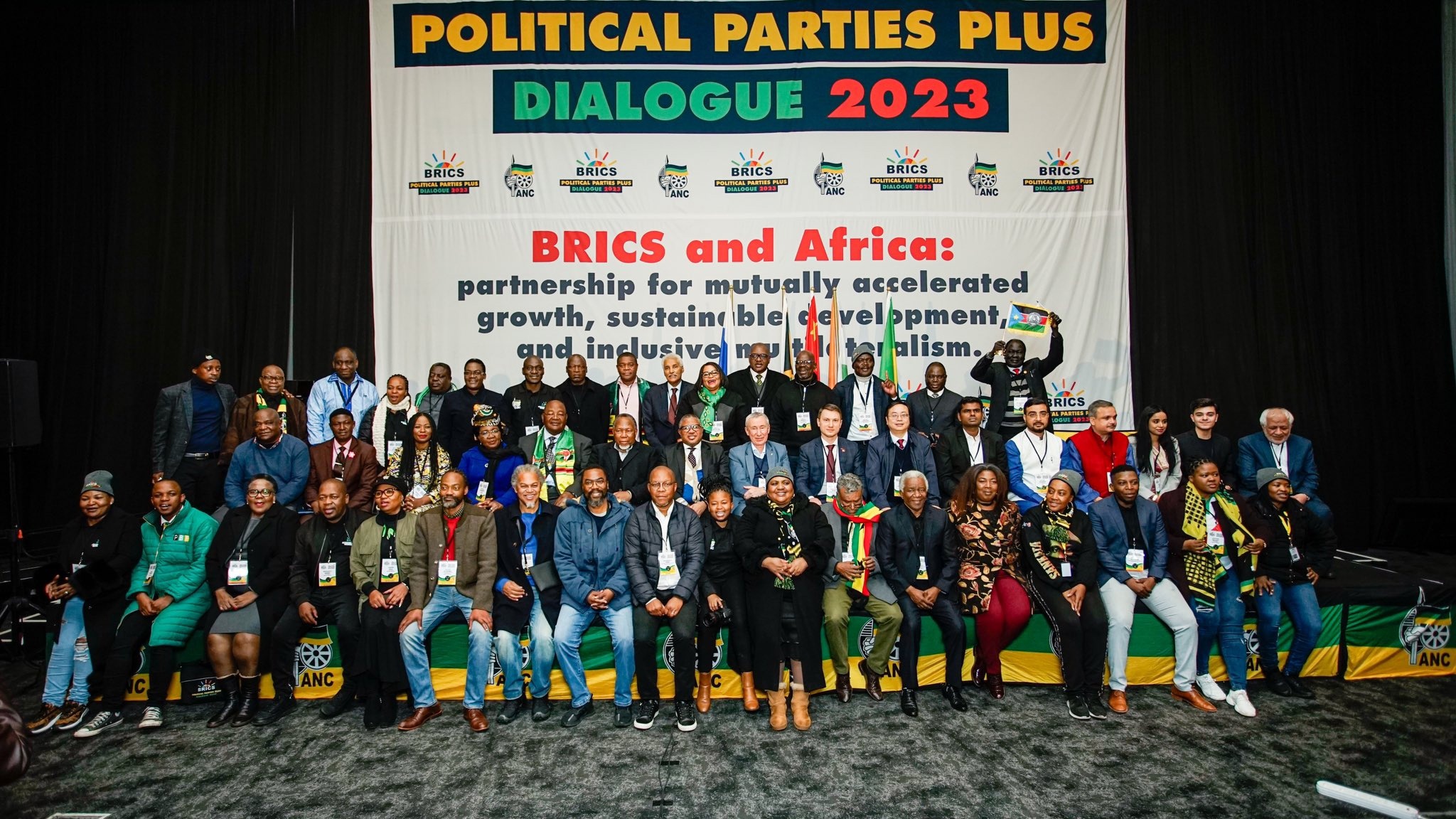 Накануне в Йоханнесбурге завершился форум «Диалог политических партий БРИКС плюс 2023», который проходил в ЮАР с 18 по 21 июля. 